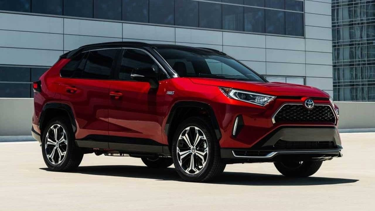 В США разбираются в причинах массовых случаев возгорания Toyota RAV4